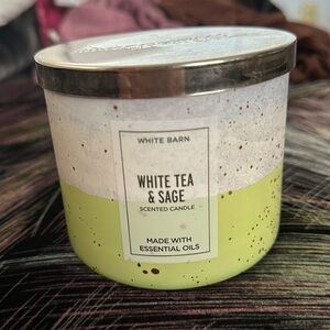 Bath and body works candle